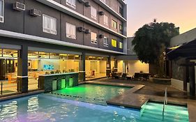 Circle Inn - Iloilo City Center